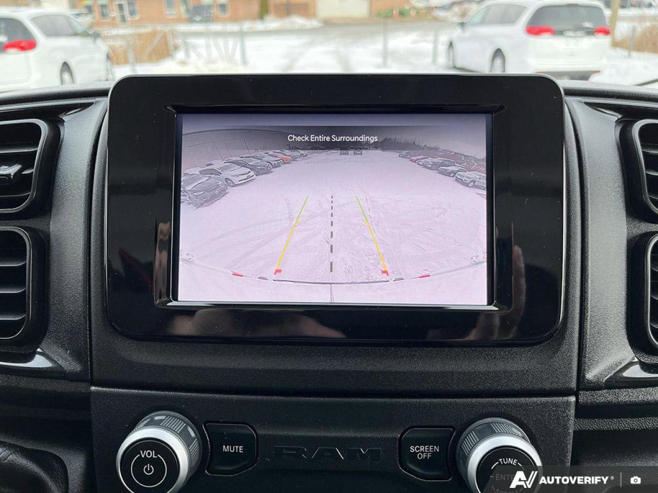 2024 RAM ProMaster Cargo Van 159 WB EXT High Roof | Adaptive Cruise | Forward Collision Warning | Carplay + Android | and More ! Photo