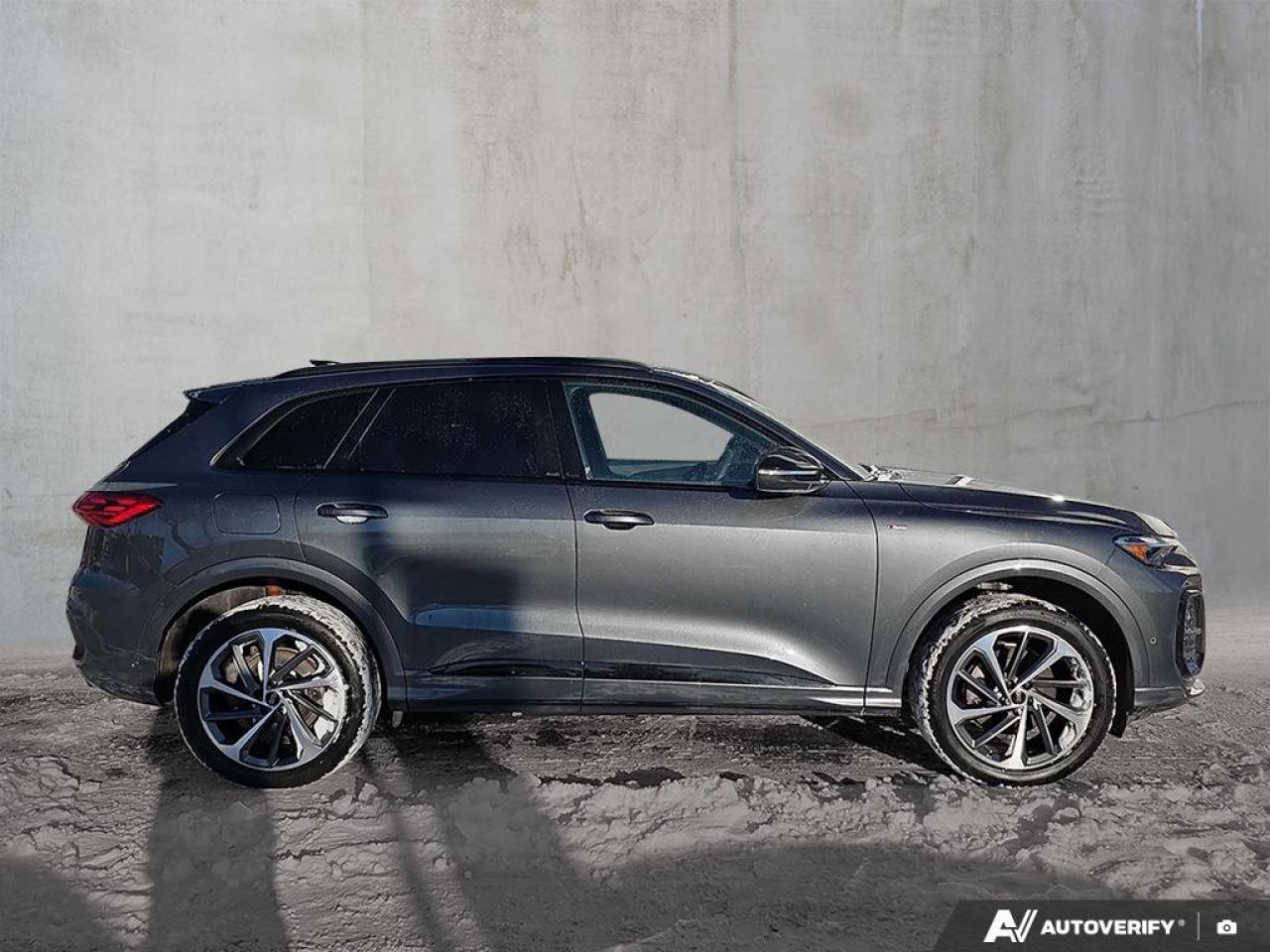 2025 Audi Q5 TFSI Quattro | Leather | Moonroof |  Apple CarPlay | Photo