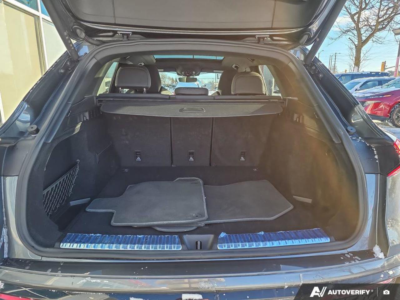 2025 Audi Q5 TFSI Quattro | Leather | Moonroof |  Apple CarPlay | Photo