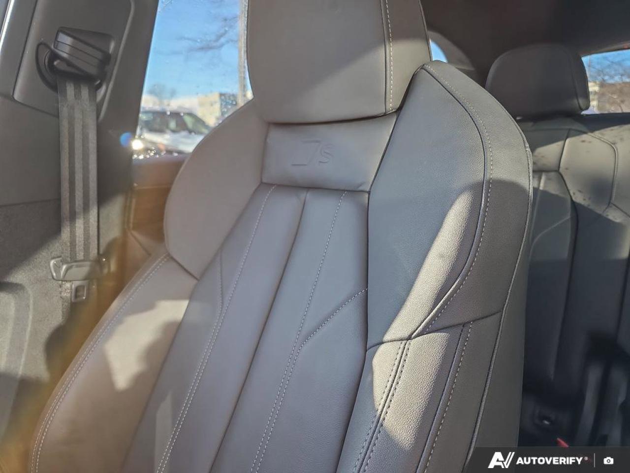 2025 Audi Q5 TFSI Quattro | Leather | Moonroof |  Apple CarPlay | Photo