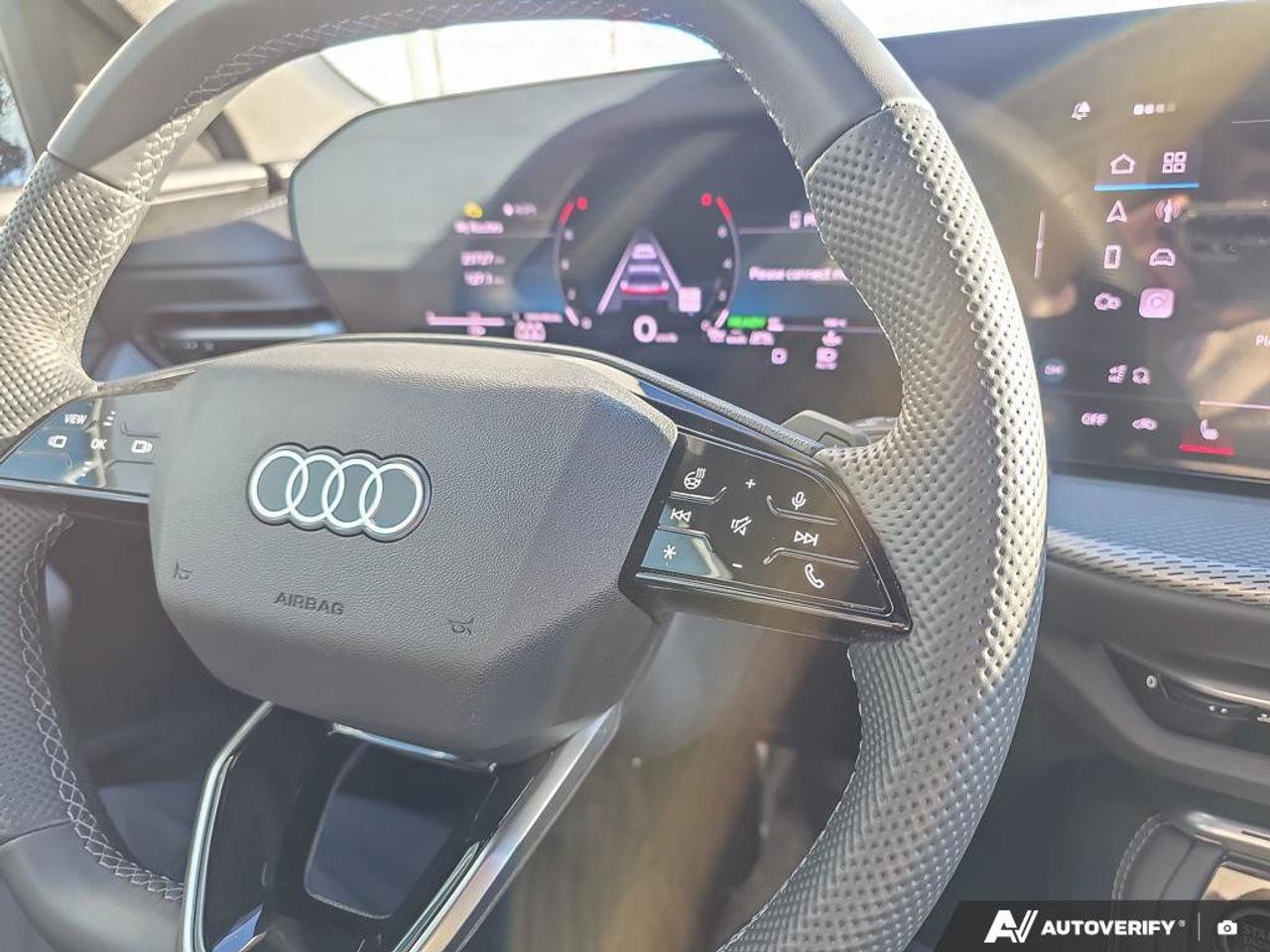 2025 Audi Q5 TFSI Quattro | Leather | Moonroof |  Apple CarPlay | Photo