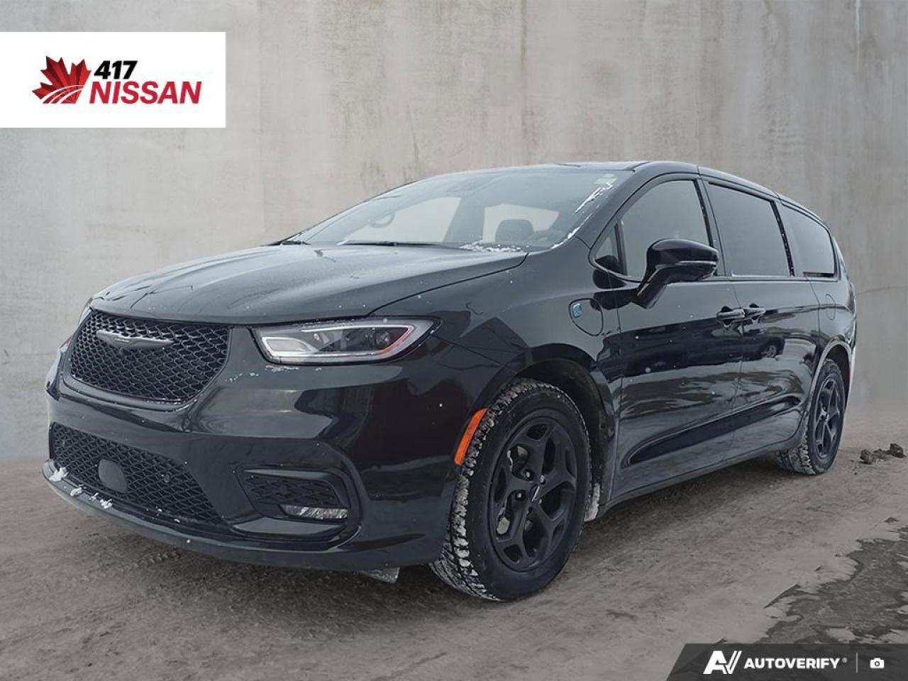 2023 Chrysler Pacifica Hybrid Limited | NAPPA Leather | Heated\Cooled Seats | Apple Car Play | Photo