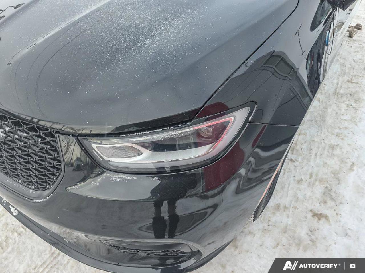 2023 Chrysler Pacifica Hybrid Limited | NAPPA Leather | Heated\Cooled Seats | Apple Car Play | Photo