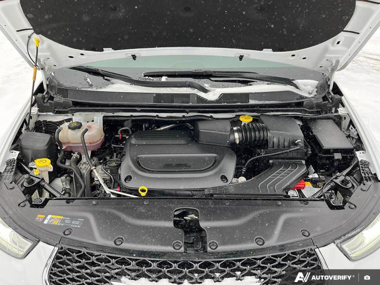 2024 Chrysler Pacifica Touring-L | Safety Tech | Carplay | Power Doors | Photo