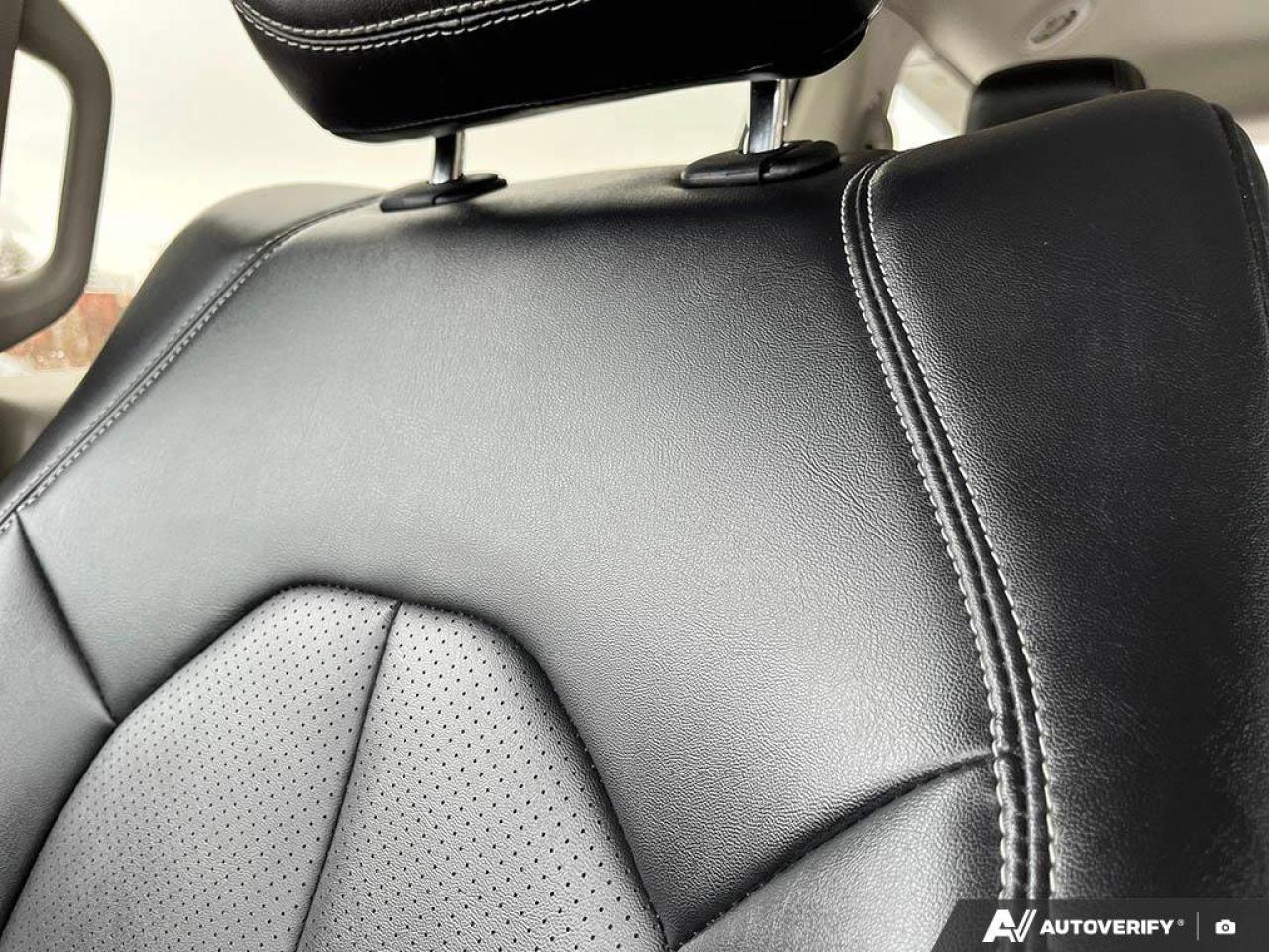 2024 Chrysler Pacifica Touring-L | Safety Tech | Carplay | Power Doors | Photo