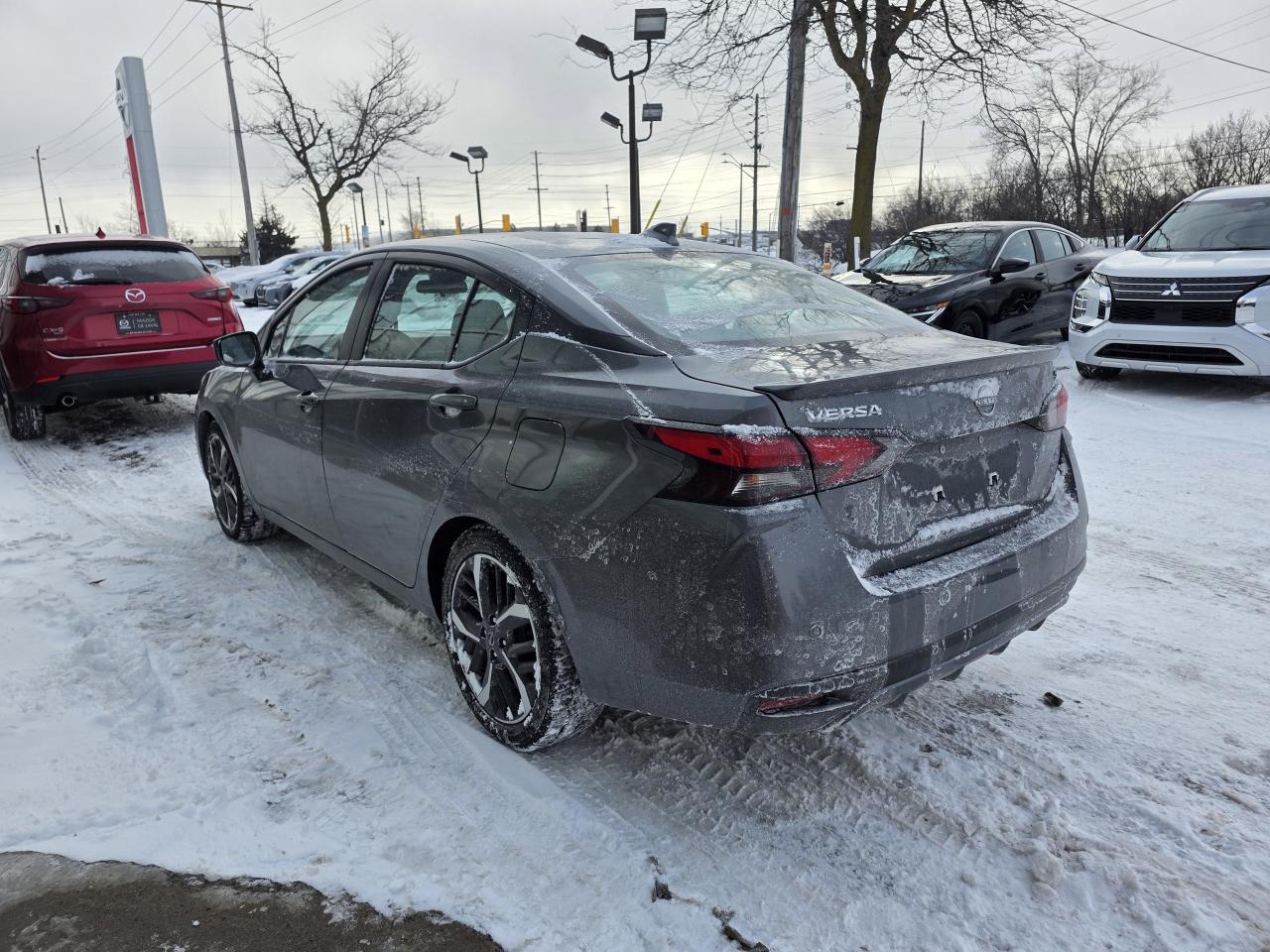 2023 Nissan Versa SR | Apple Car Play | Android Auto | Heated Seats | Photo