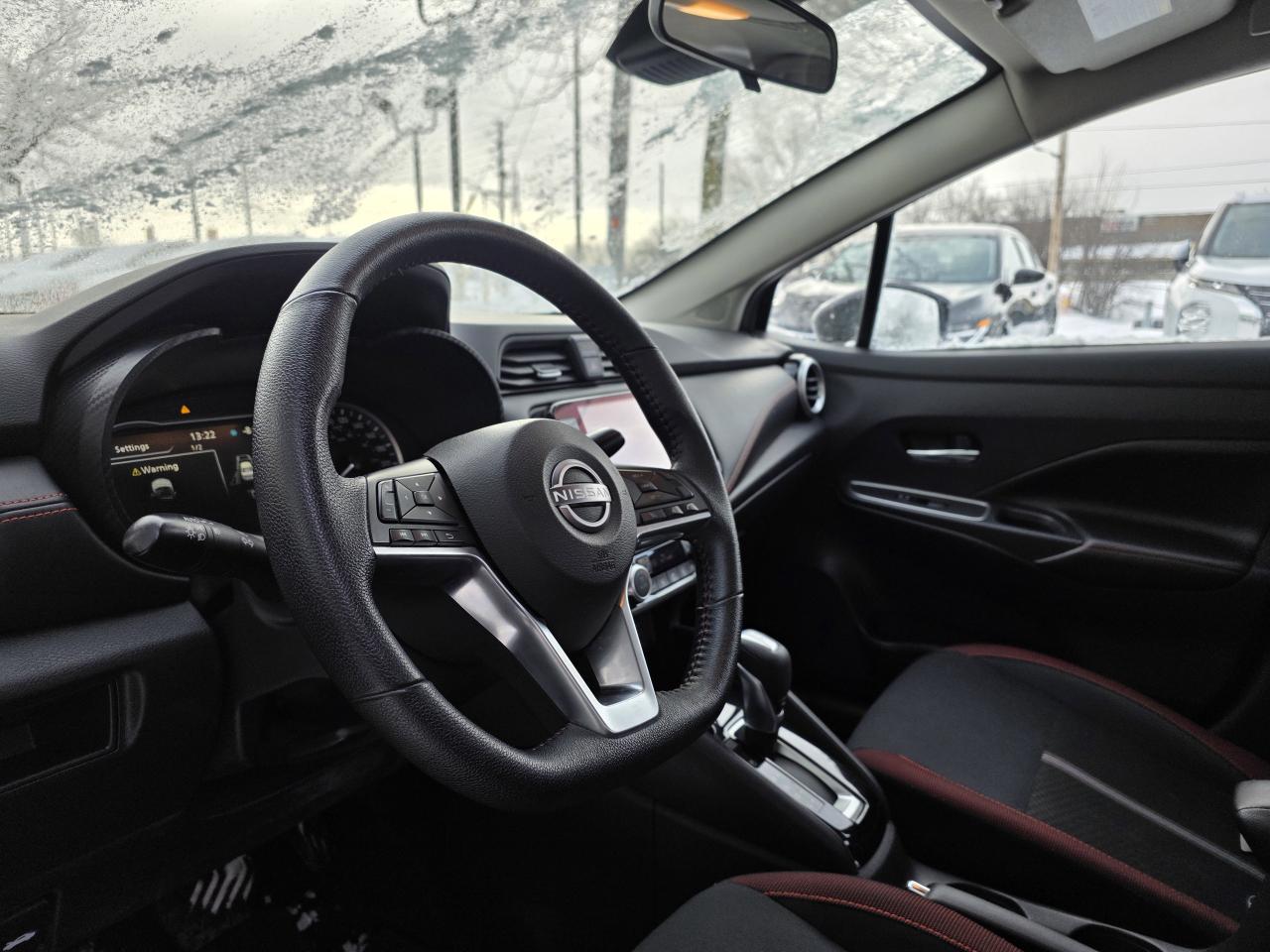 2023 Nissan Versa SR | Apple Car Play | Android Auto | Heated Seats | Photo