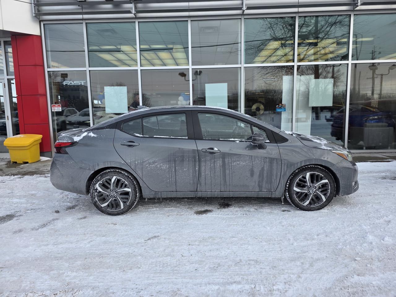 2023 Nissan Versa SR | Apple Car Play | Android Auto | Heated Seats | Photo