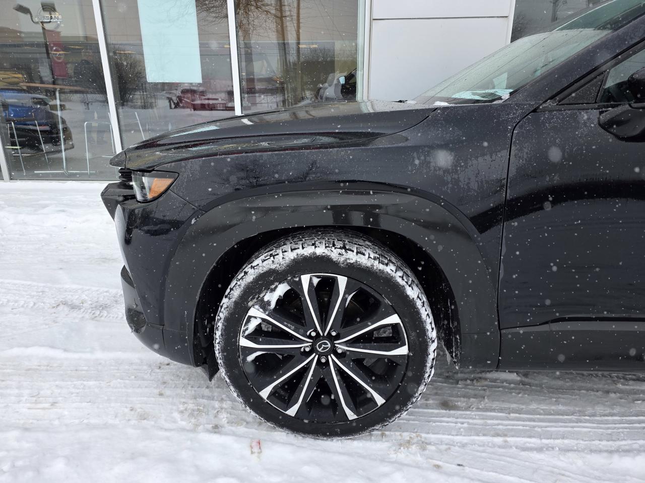 2023 Mazda CX-50 GT AWD | Leather | Moonroof | Apple Car Play | Photo