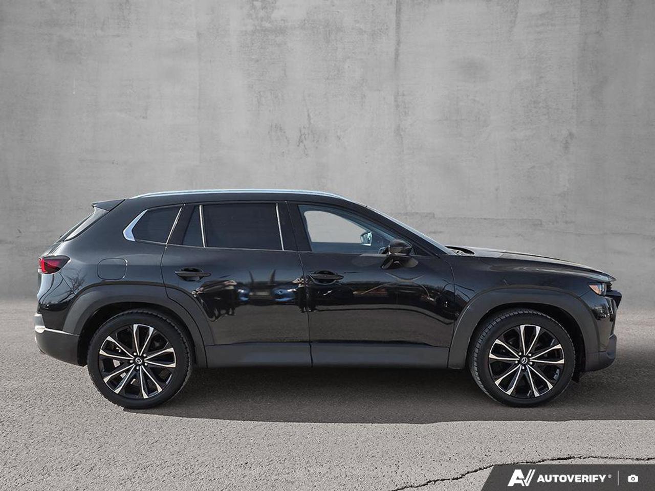 2023 Mazda CX-50 GT AWD | Leather | Moonroof | Apple Car Play | Photo