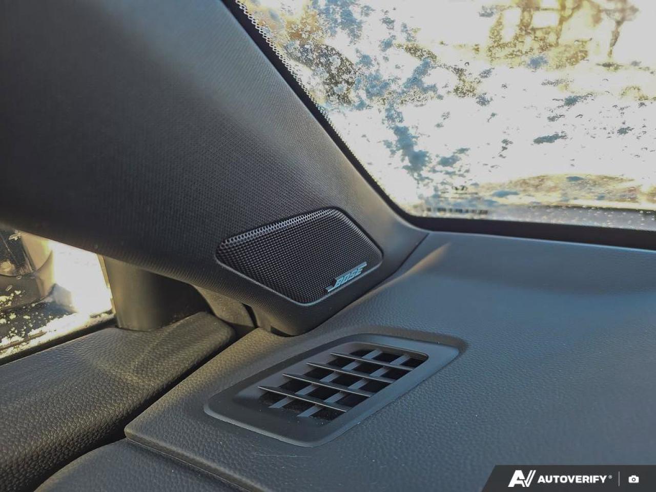 2024 Honda CR-V Hybrid Touring AWD | Wireless Apple CarPlay | Bose Premium Audio | Photo