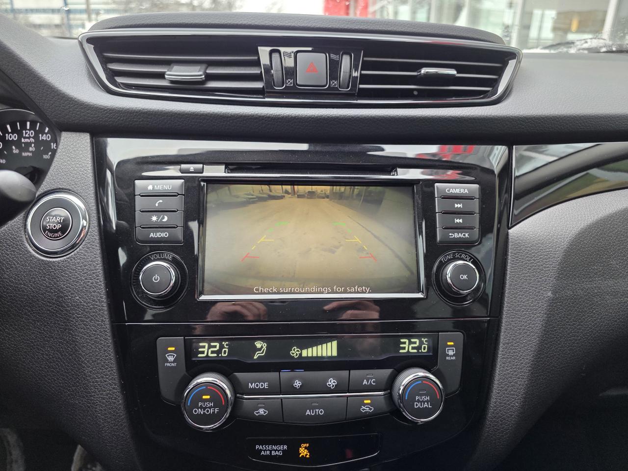 2022 Nissan Qashqai SV | Apple Car Play | Android Auto | Pro-Pilot | Photo