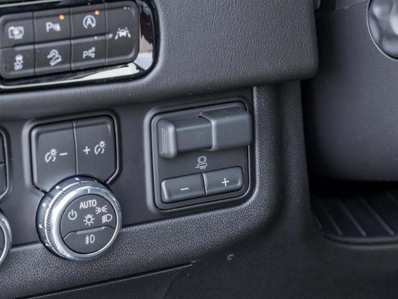 2026 GMC Yukon XL Denali Photo