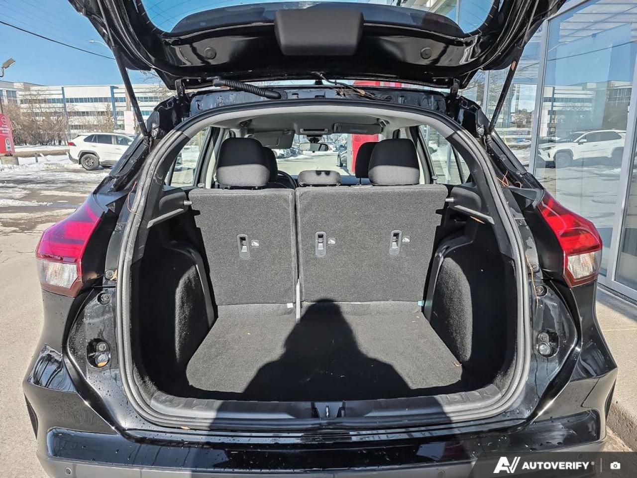 2023 Nissan Kicks SV | Remote Start | Heated Seats | Apple Car Play | Android Auto | Photo