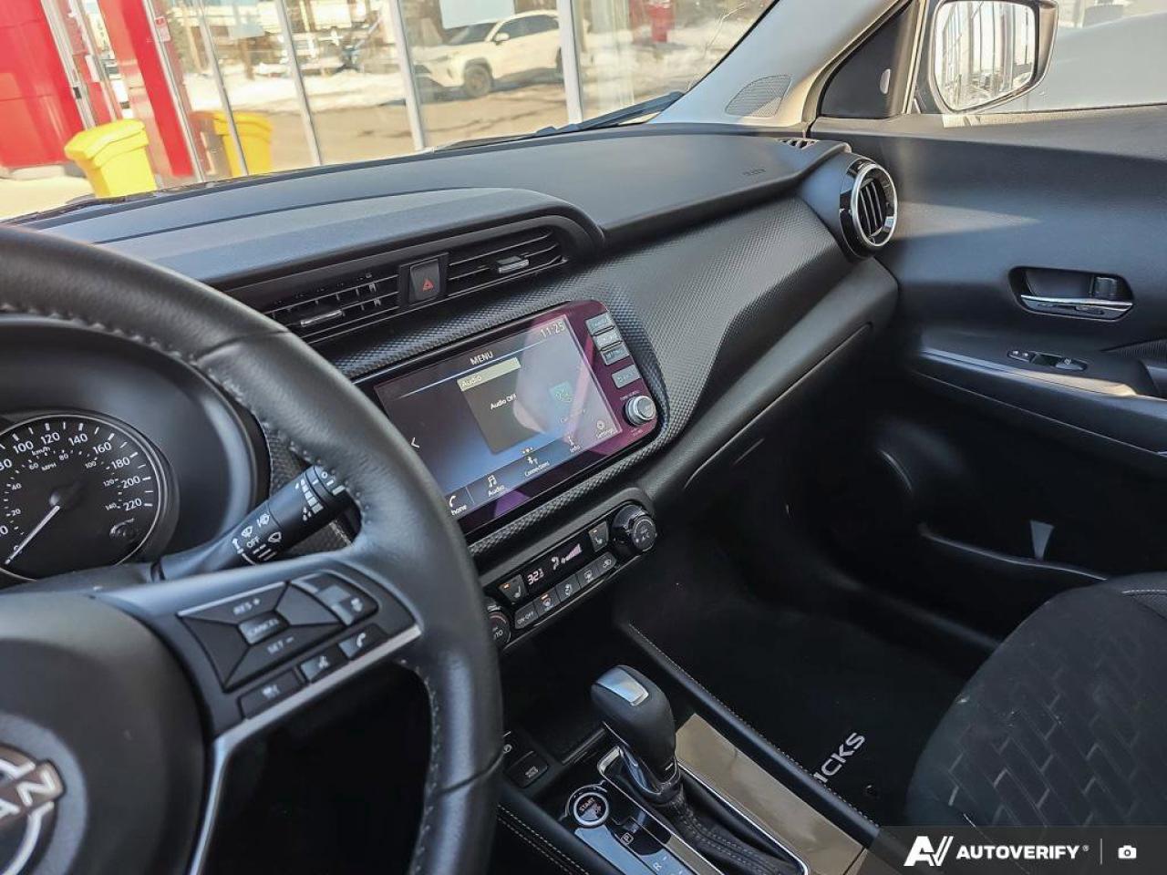 2023 Nissan Kicks SV | Remote Start | Heated Seats | Apple Car Play | Android Auto | Photo