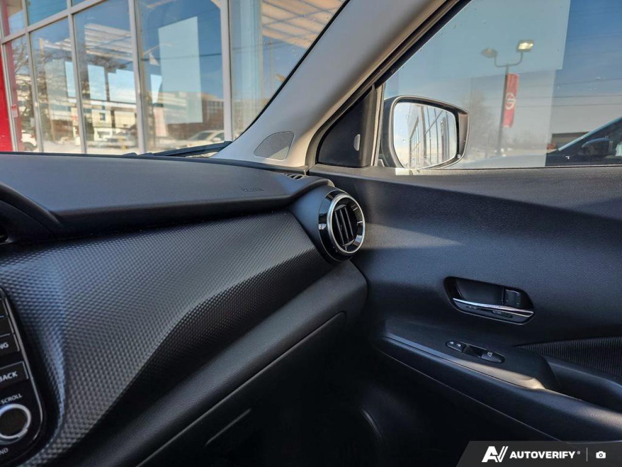 2023 Nissan Kicks SV | Remote Start | Heated Seats | Apple Car Play | Android Auto | Photo