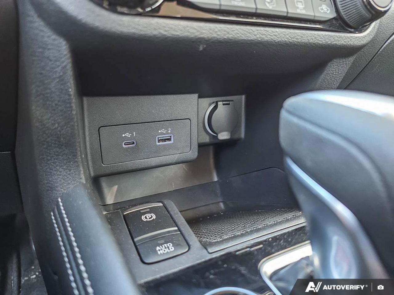 2023 Nissan Kicks SV | Remote Start | Heated Seats | Apple Car Play | Android Auto | Photo