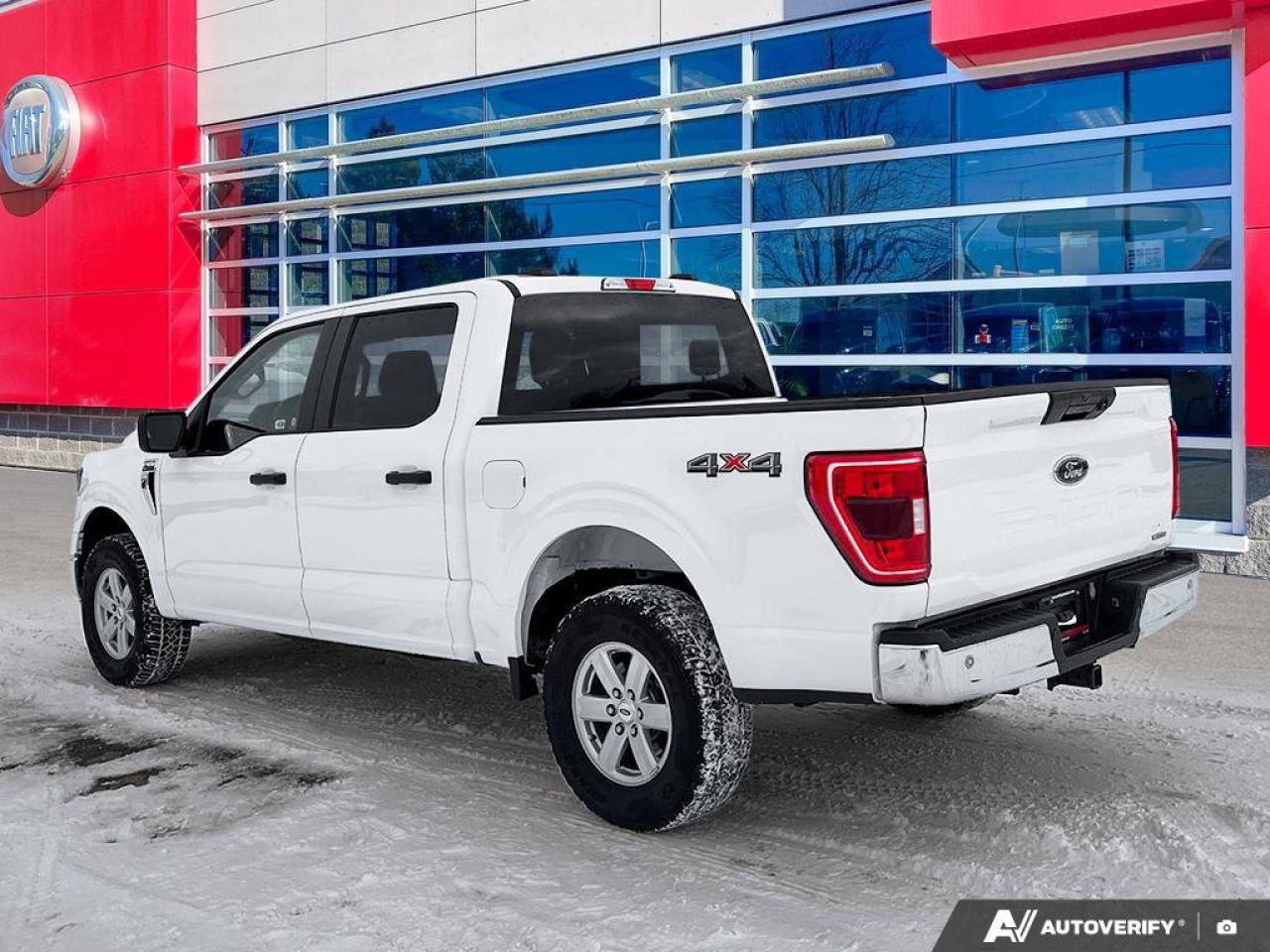 2023 Ford F-150 XLT Crew 4X4 | 3.5L EcoBoost | Trailer Brake Controller | Power Seat | Rear Camera | and More ! Photo