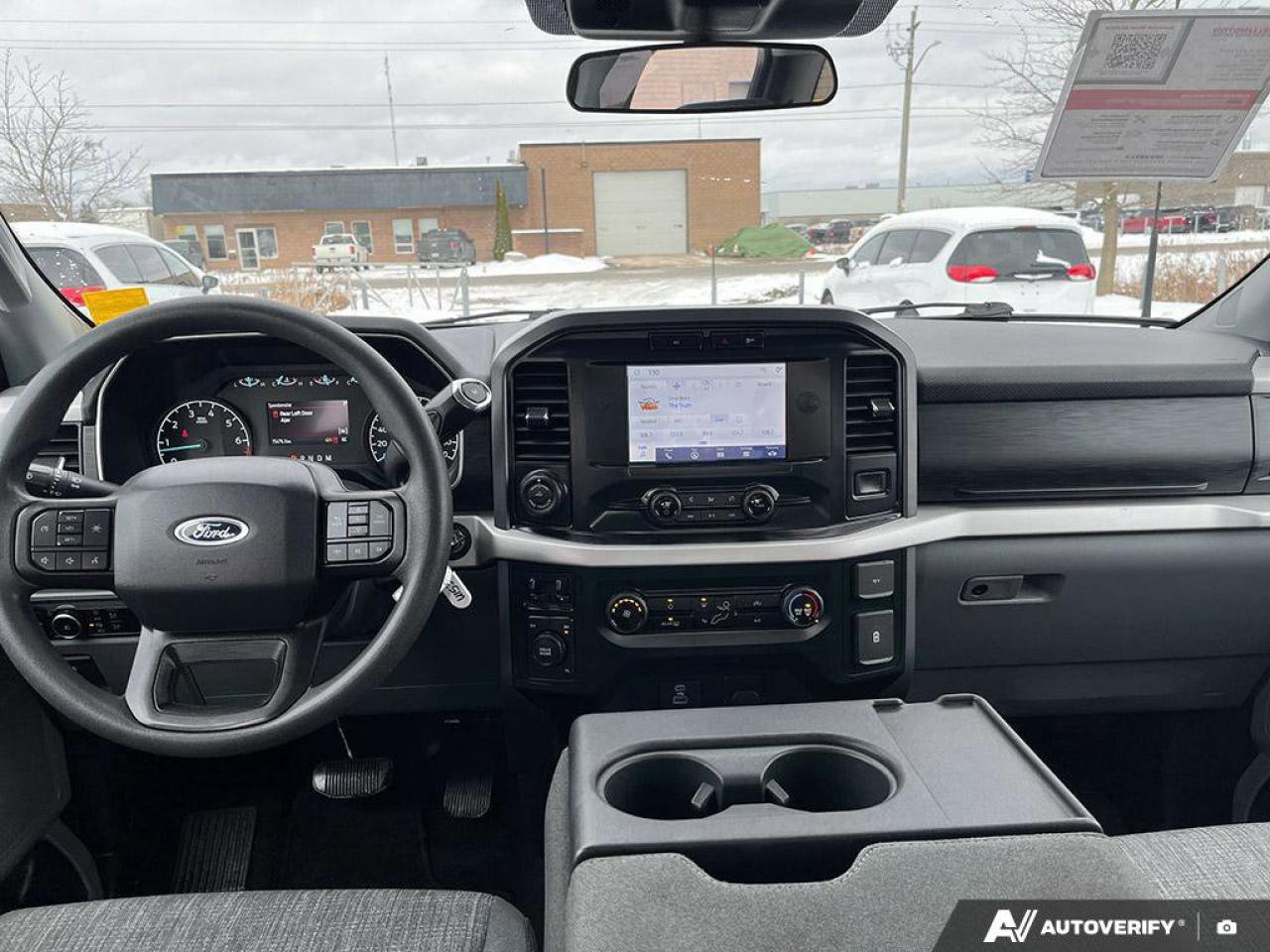 2023 Ford F-150 XLT Crew 4X4 | 3.5L EcoBoost | Trailer Brake Controller | Power Seat | Rear Camera | and More ! Photo
