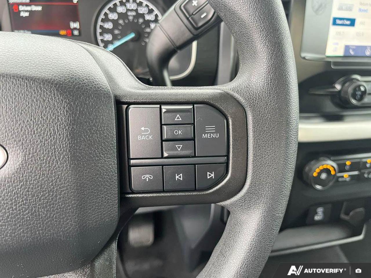 2023 Ford F-150 XLT Crew 4X4 | 3.5L EcoBoost | Trailer Brake Controller | Power Seat | Rear Camera | and More ! Photo