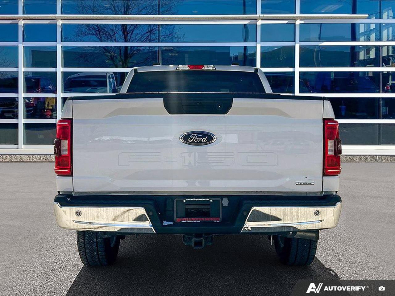 2023 Ford F-150 XLT Crew 4X4 | 3.5L EcoBoost | Trailer Brake Controller | Power Seat | Rear Camera | and More ! Photo