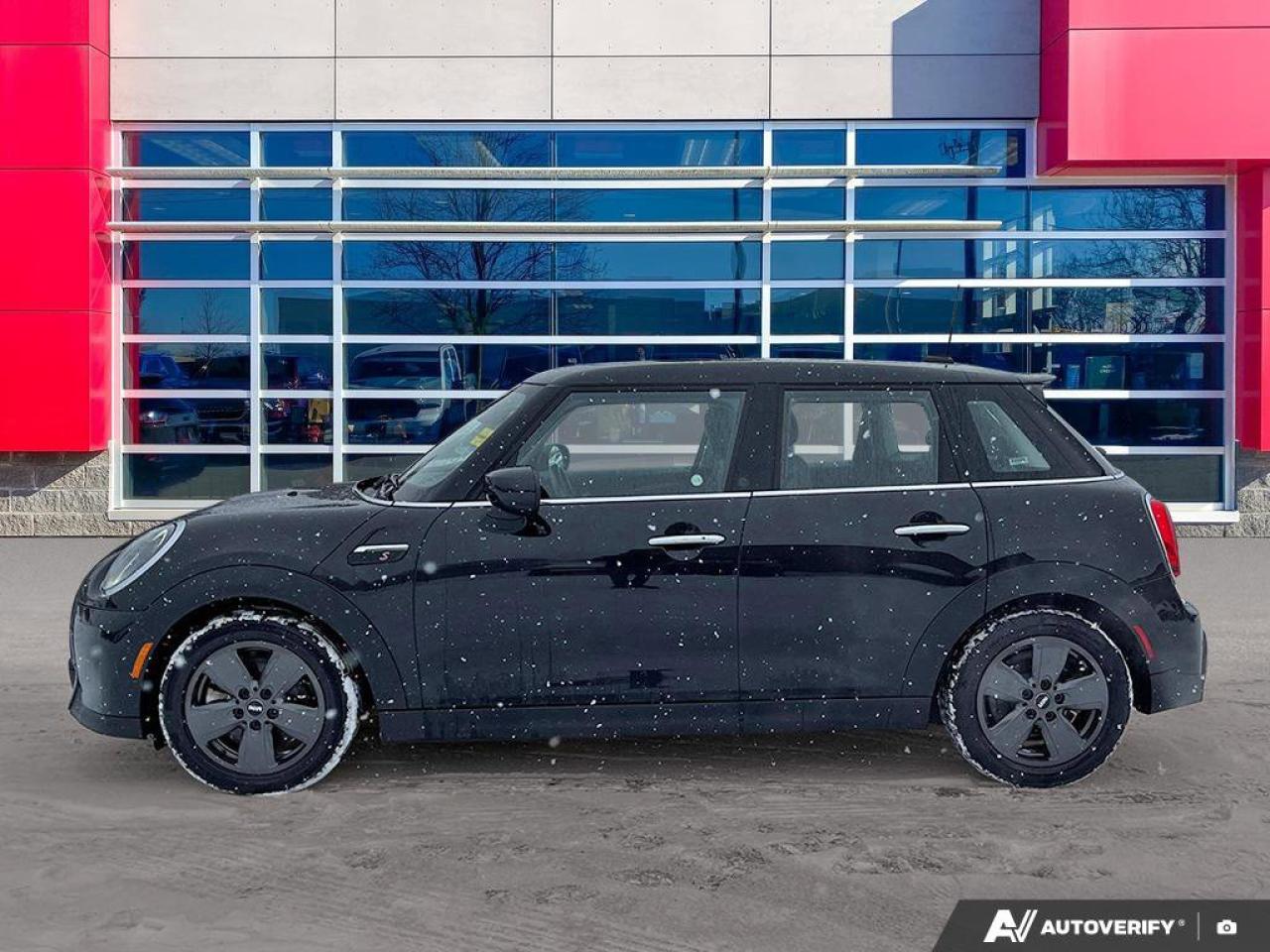 2024 MINI 5 Door Cooper S | Leatherette Seats | Clean Carfax | Sunroof | Photo