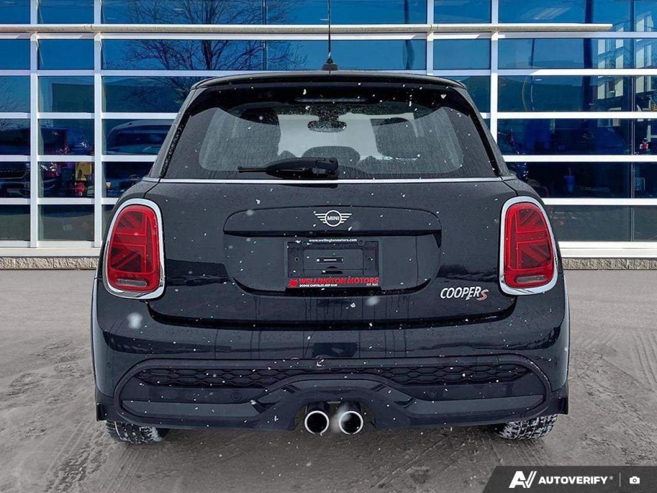 2024 MINI 5 Door Cooper S | Leatherette Seats | Clean Carfax | Sunroof | Photo3