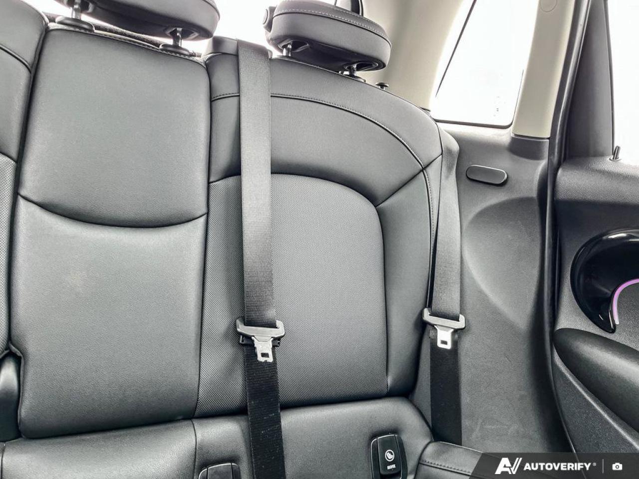 2024 MINI 5 Door Cooper S | Leatherette Seats | Clean Carfax | Sunroof | Photo