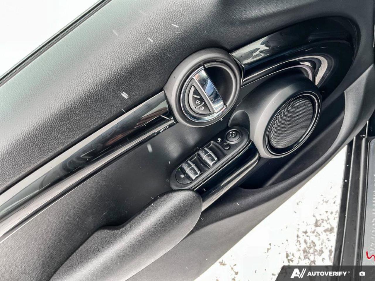 2024 MINI 5 Door Cooper S | Leatherette Seats | Clean Carfax | Sunroof | Photo