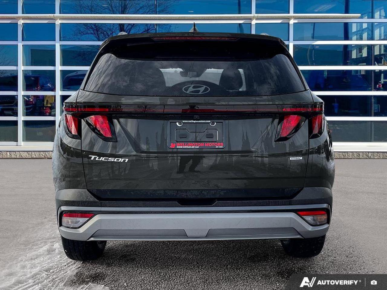 2025 Hyundai Tucson Preferred AWD | Heated Seats + Steering | Remote Start | Carplay | Adaptive Cruise | and More ! Photo3