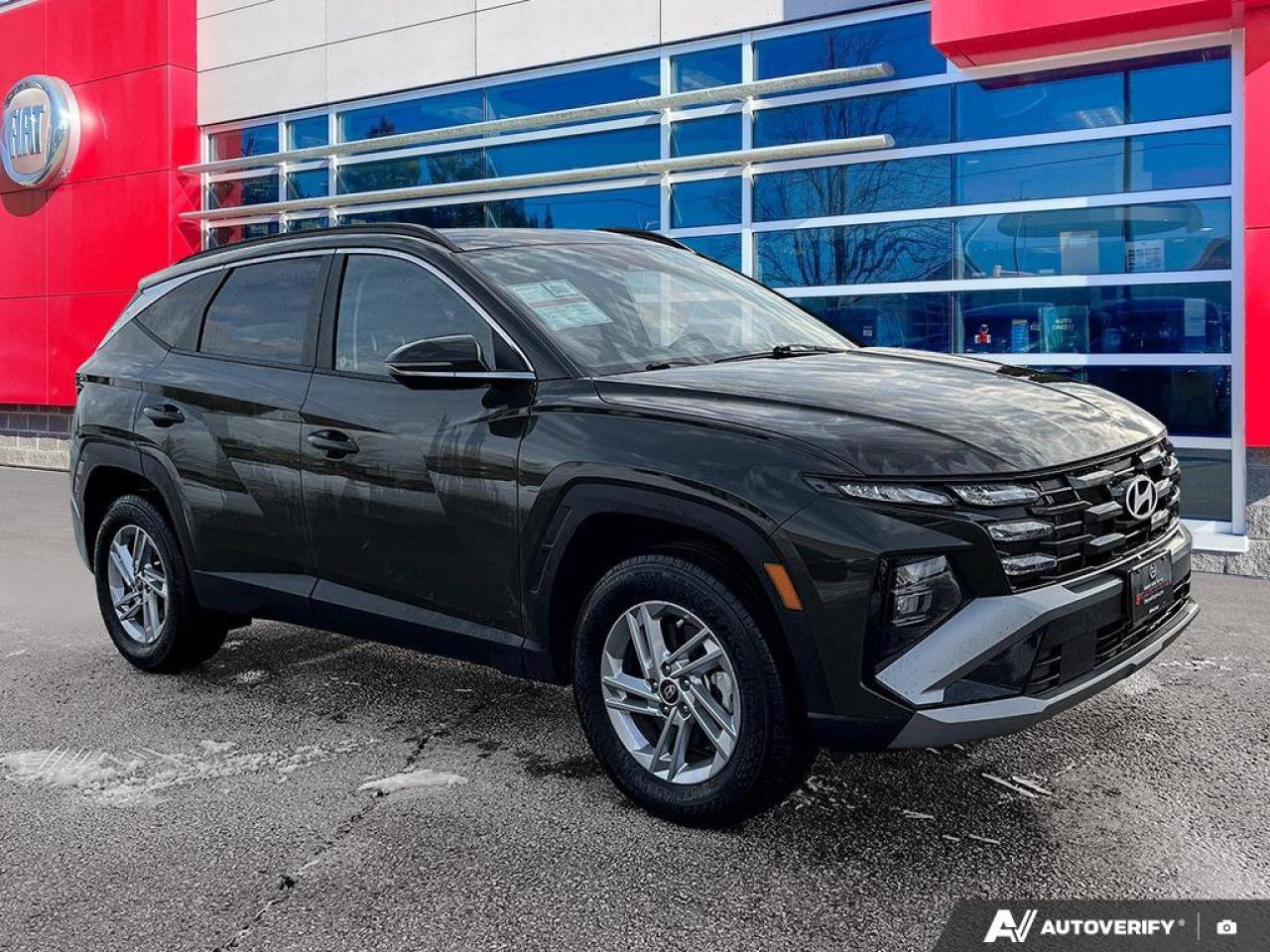 2025 Hyundai Tucson Preferred AWD | Heated Seats + Steering | Remote Start | Carplay | Adaptive Cruise | and More ! Photo
