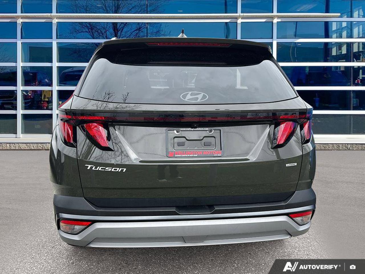 2025 Hyundai Tucson Preferred AWD | Heated Seats + Steering | Remote Start | Carplay | Adaptive Cruise | and More ! Photo3