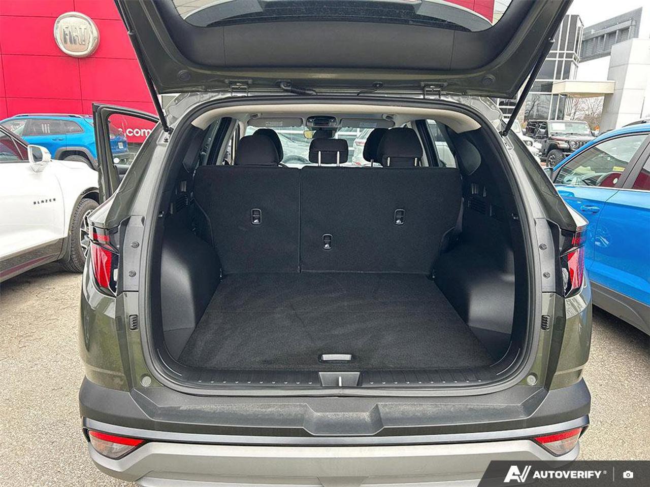 2025 Hyundai Tucson Preferred AWD | Heated Seats + Steering | Remote Start | Carplay | Adaptive Cruise | and More ! Photo