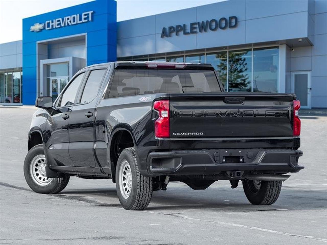 2025 Chevrolet Silverado 1500 WT Photo
