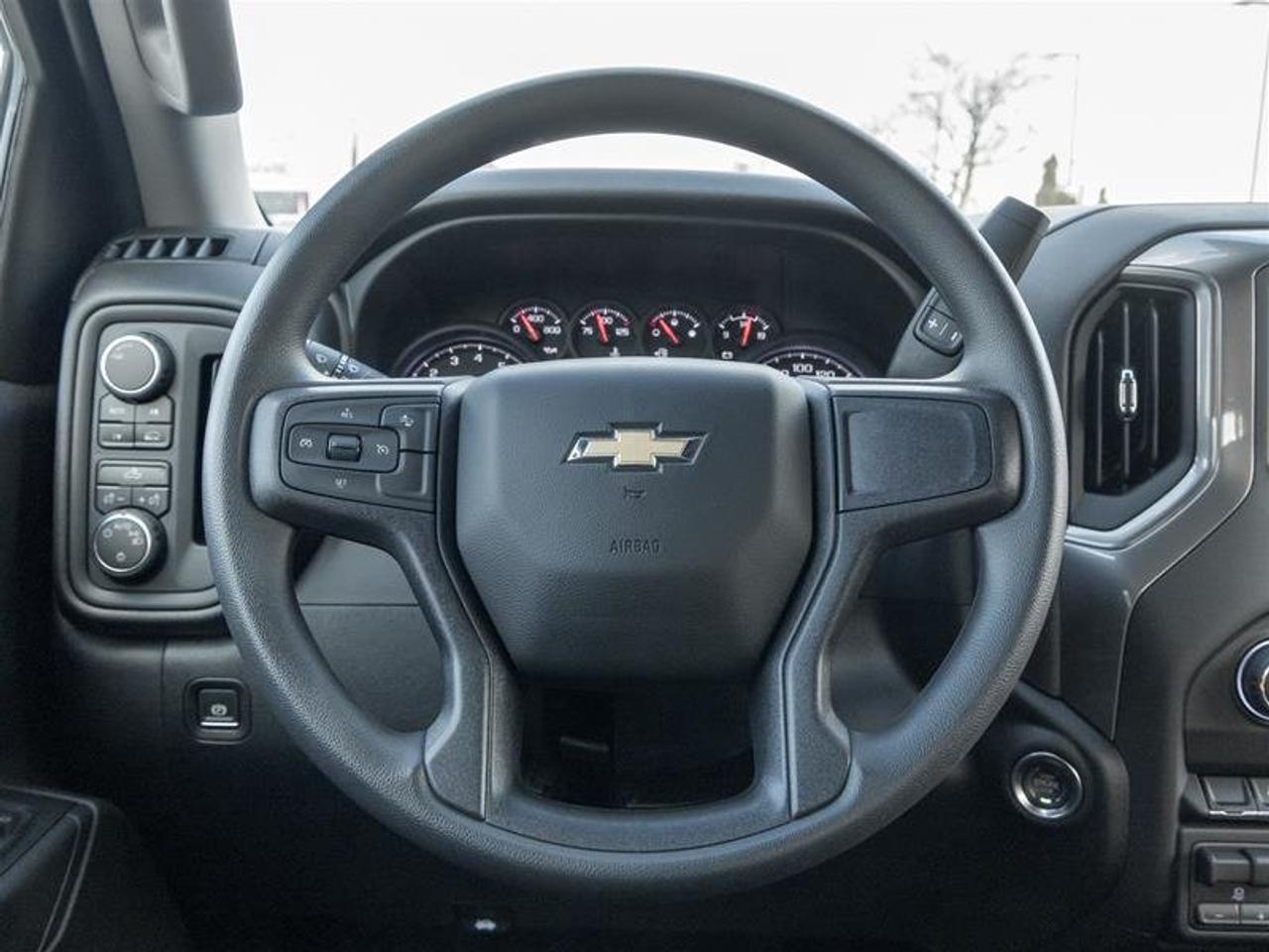 2025 Chevrolet Silverado 1500 WT Photo