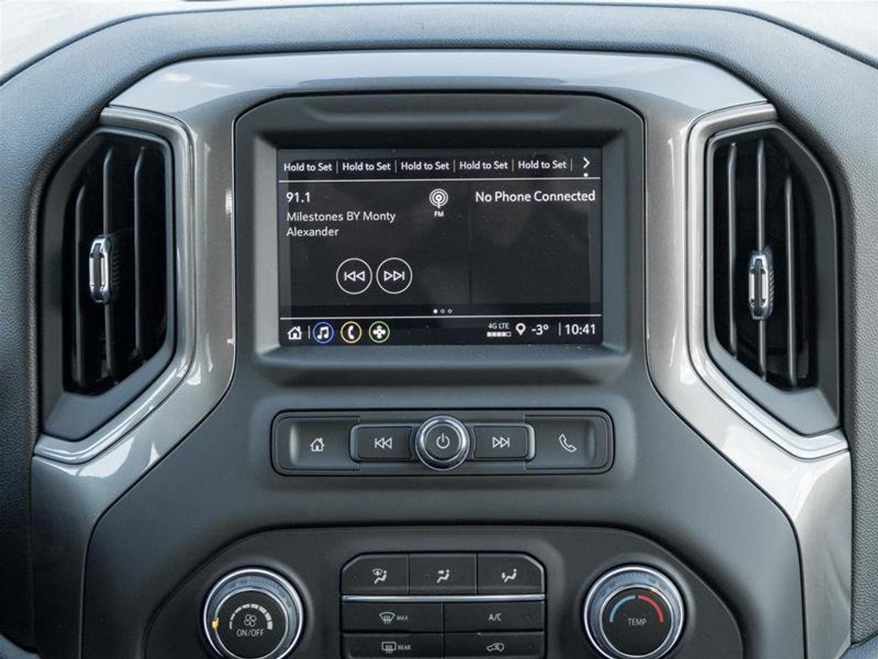 2025 Chevrolet Silverado 1500 WT Photo