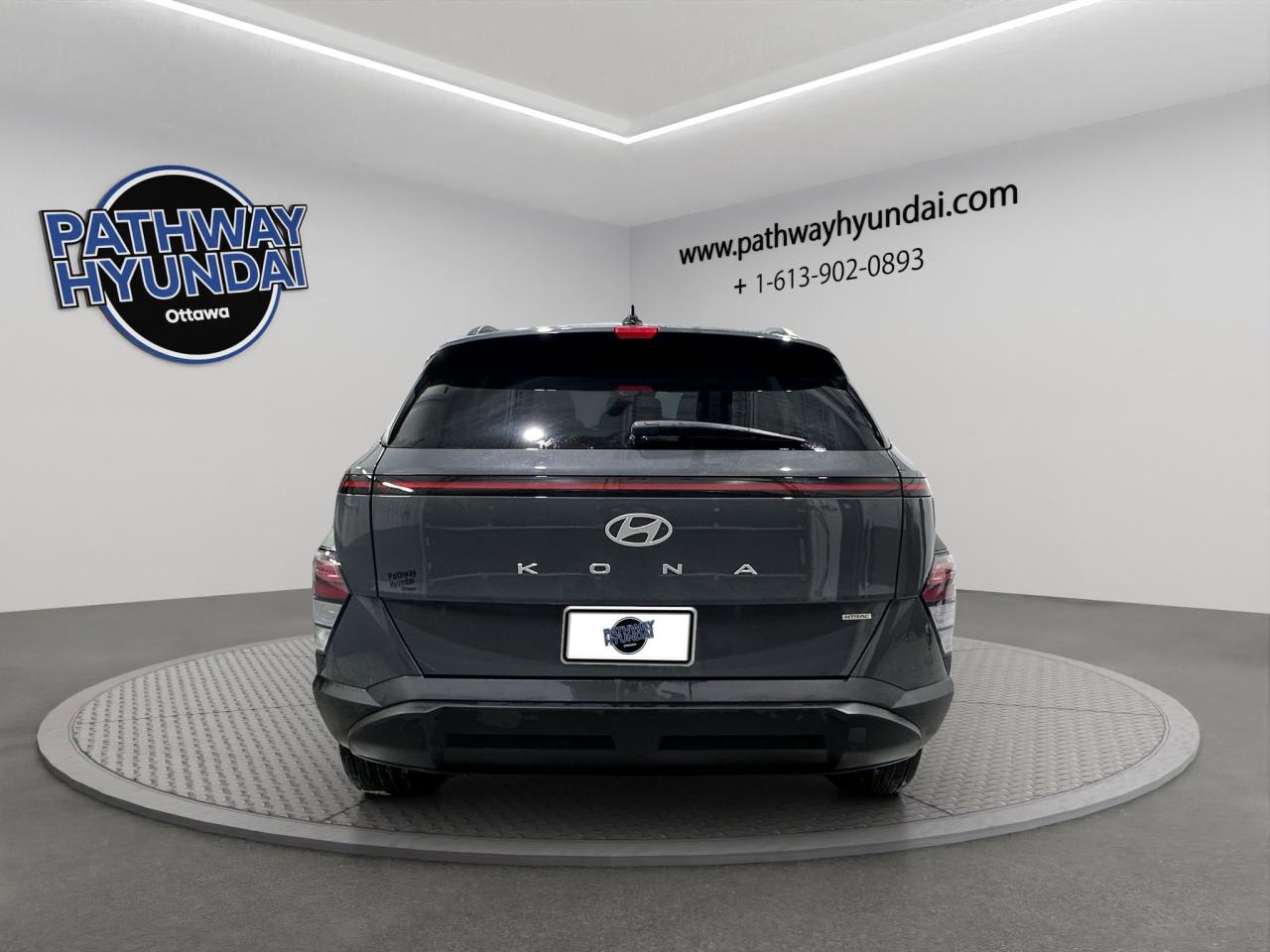 2025 Hyundai KONA Preferred Sport | Reverse Cam | Heated Seats Photo