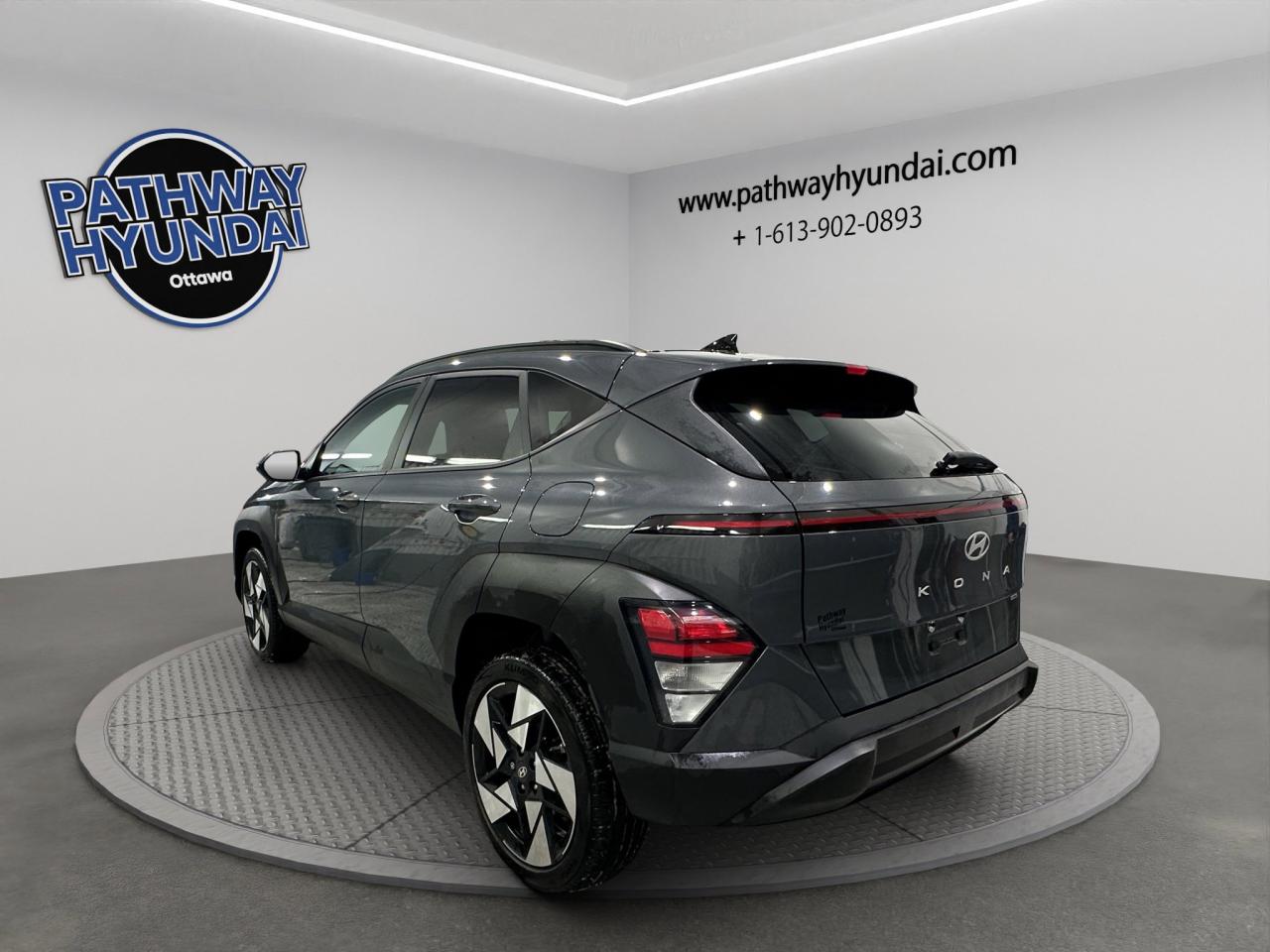2025 Hyundai KONA Preferred Sport | Reverse Cam | Heated Seats Photo
