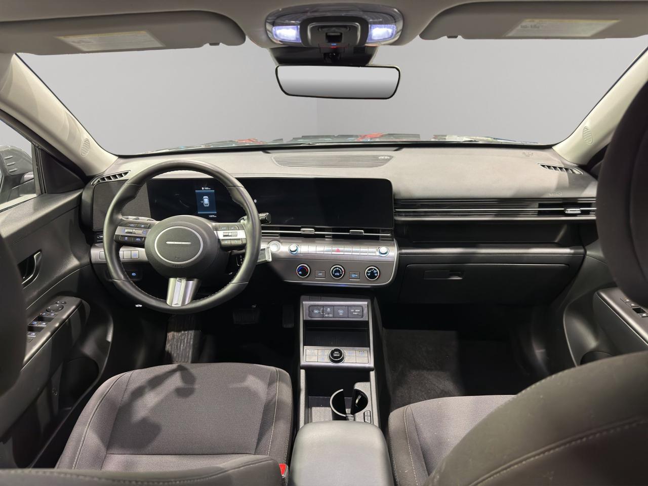 2025 Hyundai KONA Preferred Sport | Reverse Cam | Heated Seats Photo