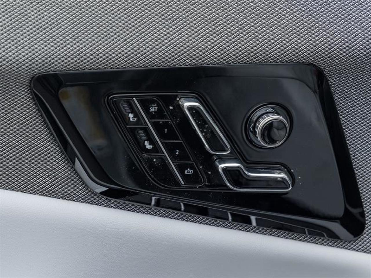 2026 Cadillac OPTIQ Luxury Photo