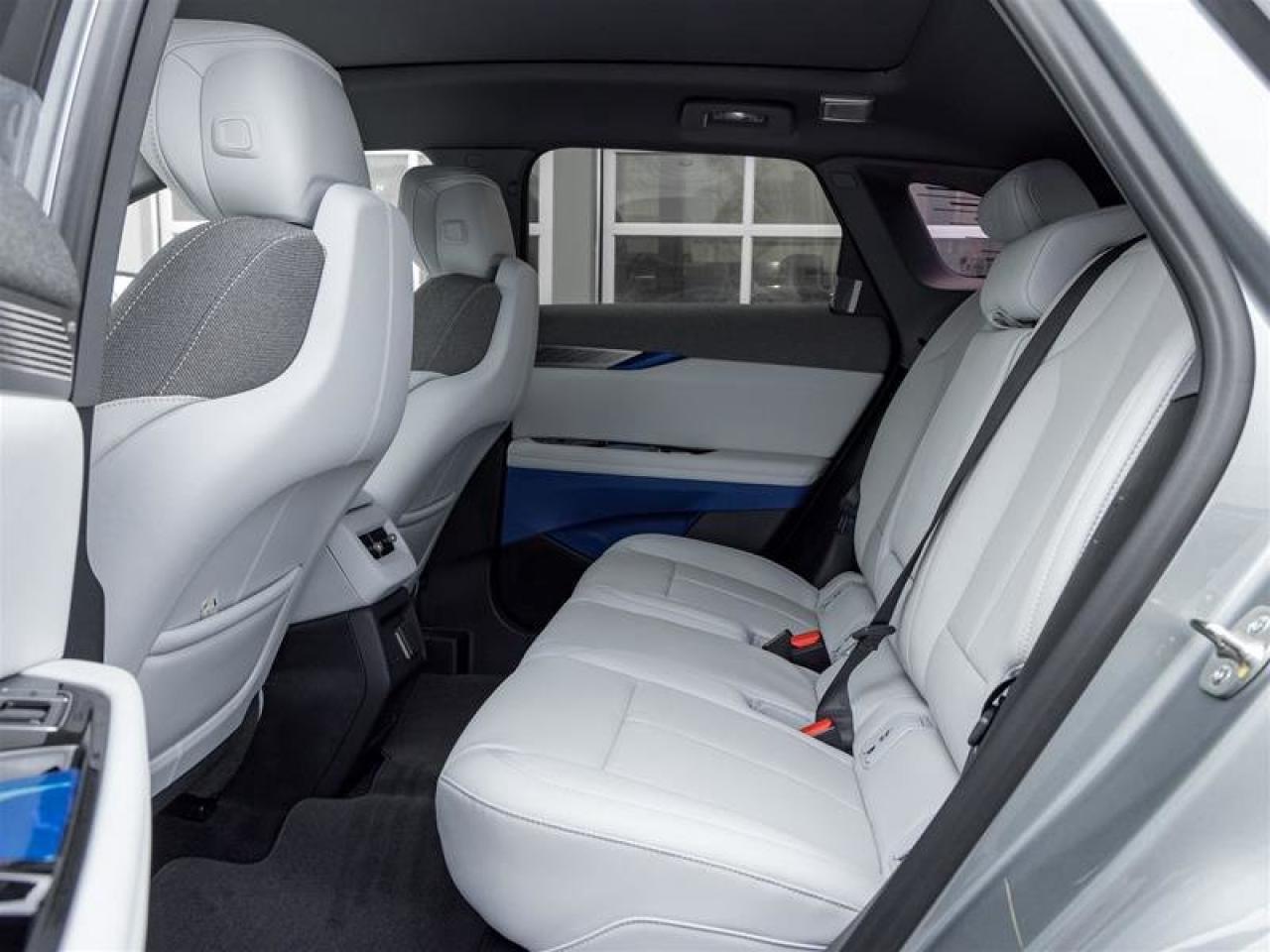 2026 Cadillac OPTIQ Luxury Photo