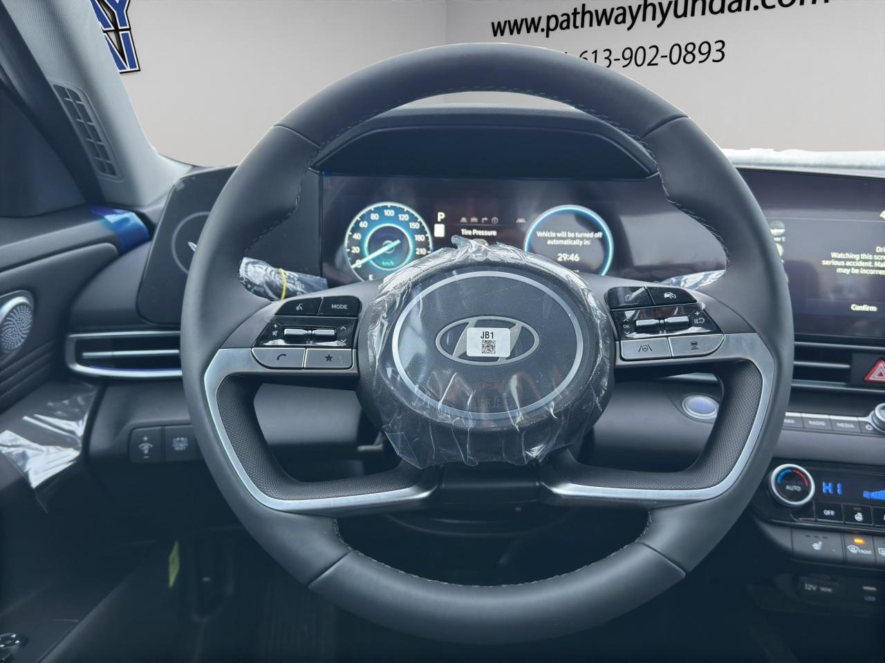 2026 Hyundai Elantra Hybrid Luxury Photo