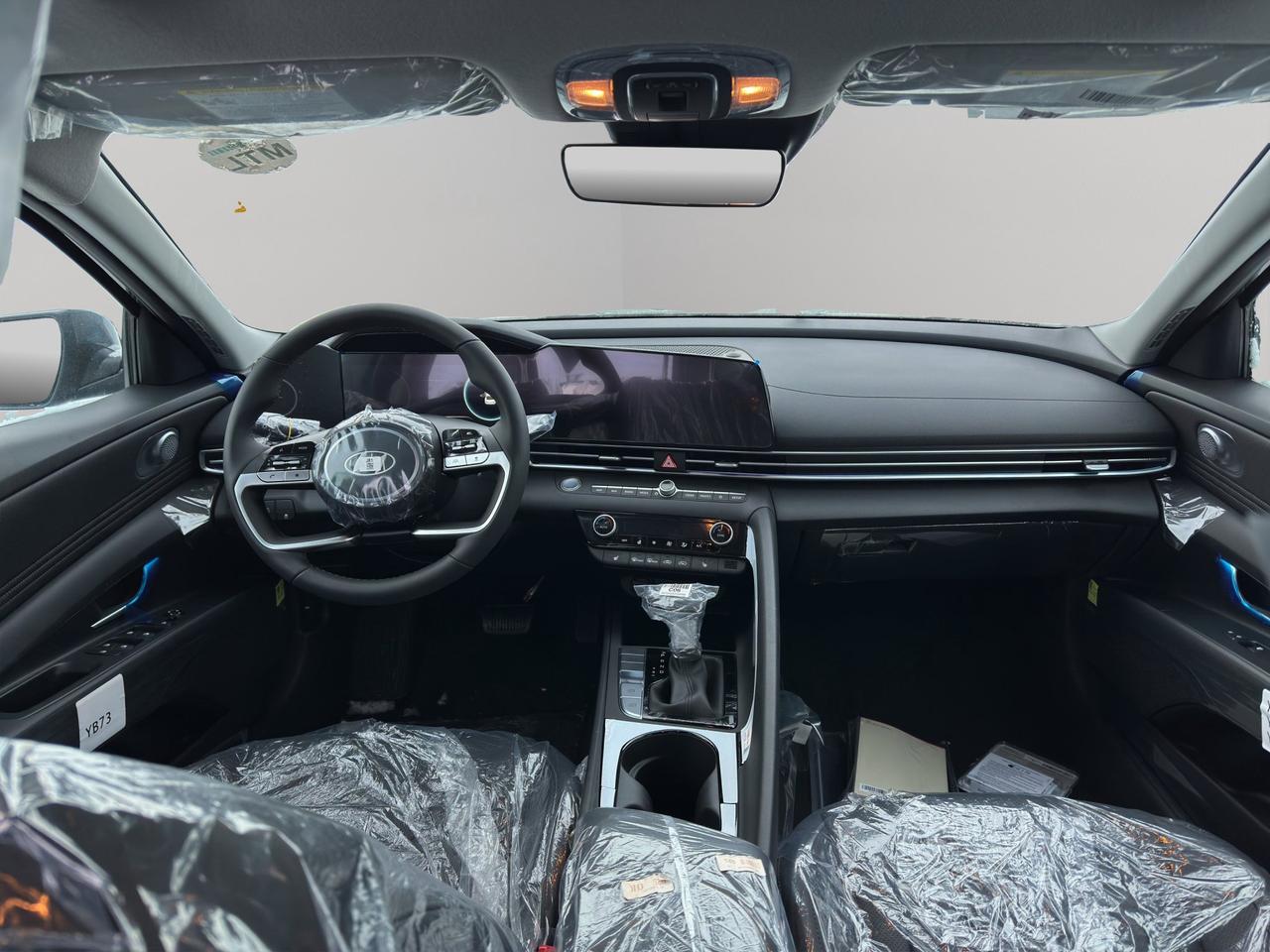 2026 Hyundai Elantra Hybrid Luxury Photo