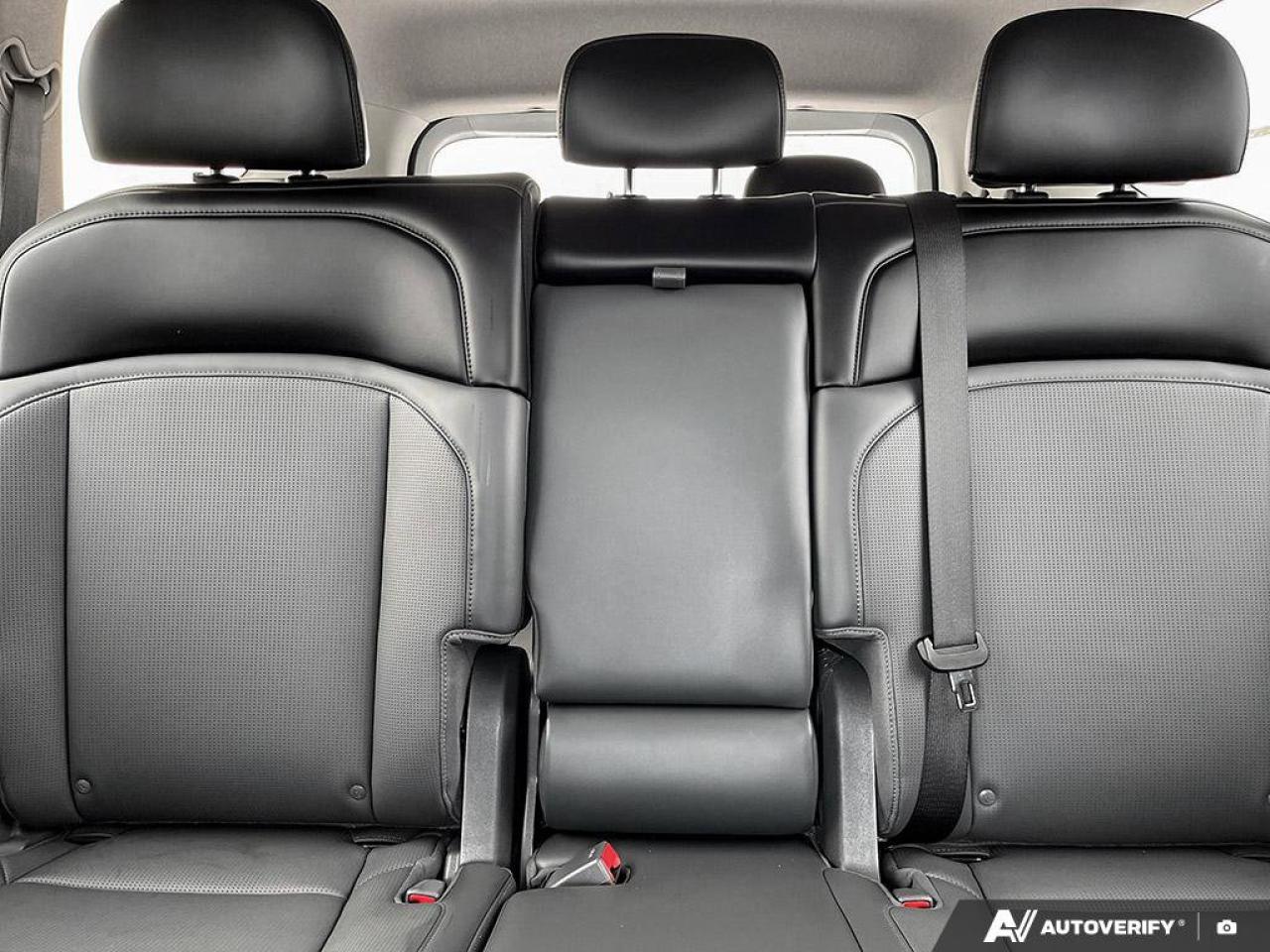 2024 Kia EV9 Wind | 3rd Row | Leather | Heated Wheel | Cooled + Heated Seats | Winter Wheels Included | and More Photo