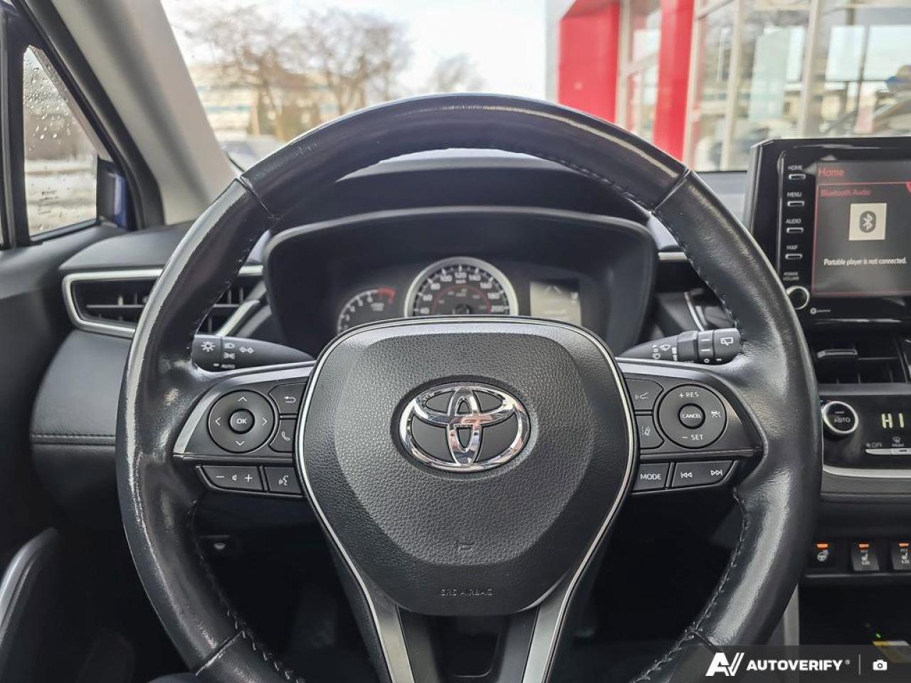 2022 Toyota Corolla Cross LE AWD | Apple Car Play | Android Auto | Heated Seats | Photo
