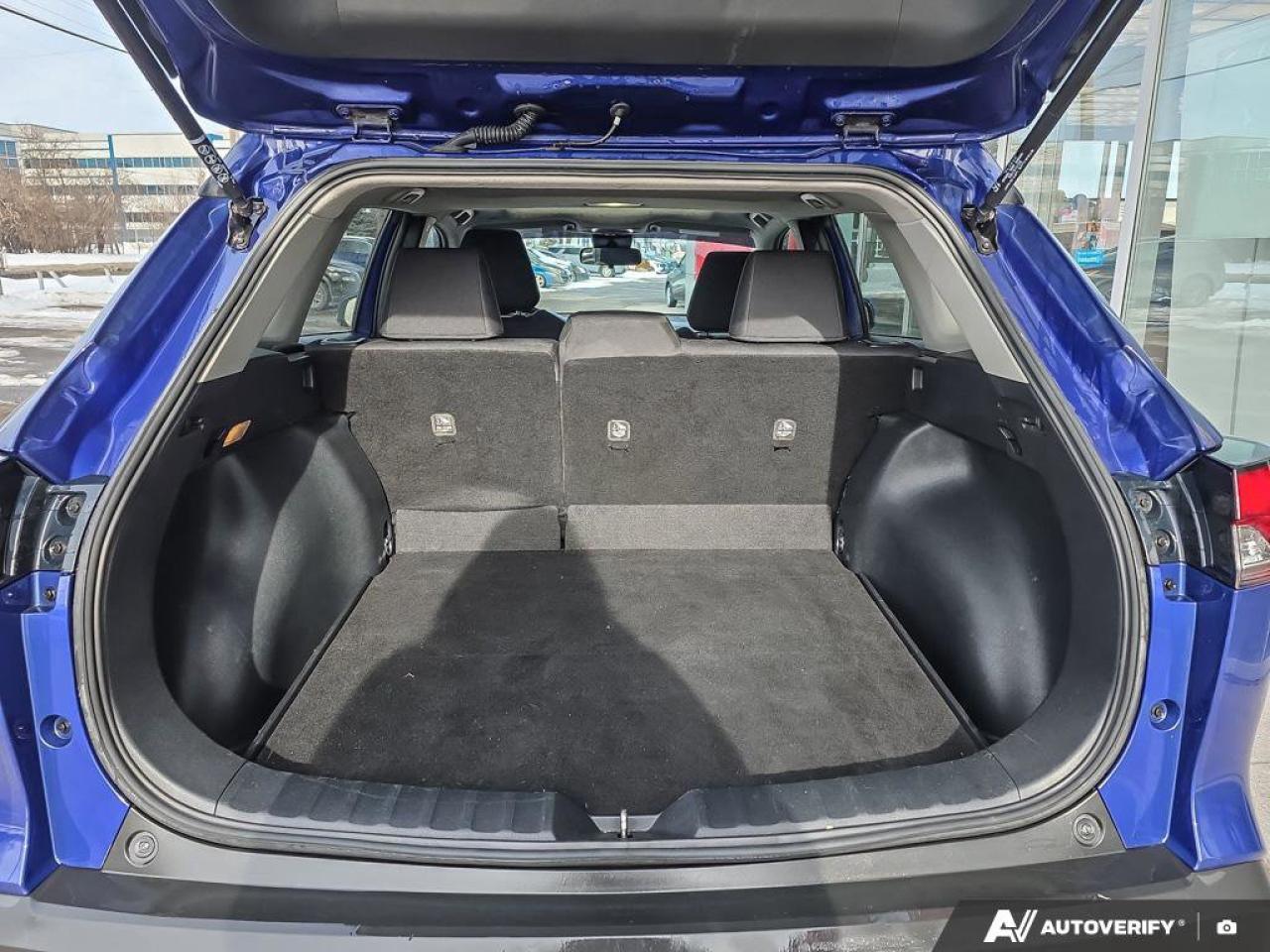 2022 Toyota Corolla Cross LE AWD | Apple Car Play | Android Auto | Heated Seats | Photo