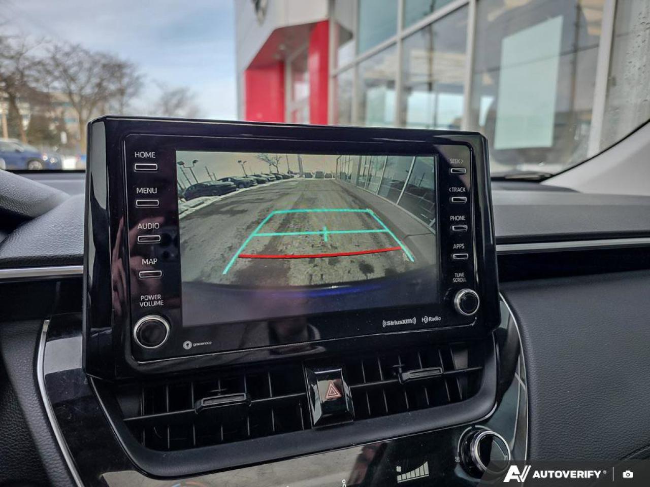 2022 Toyota Corolla Cross LE AWD | Apple Car Play | Android Auto | Heated Seats | Photo