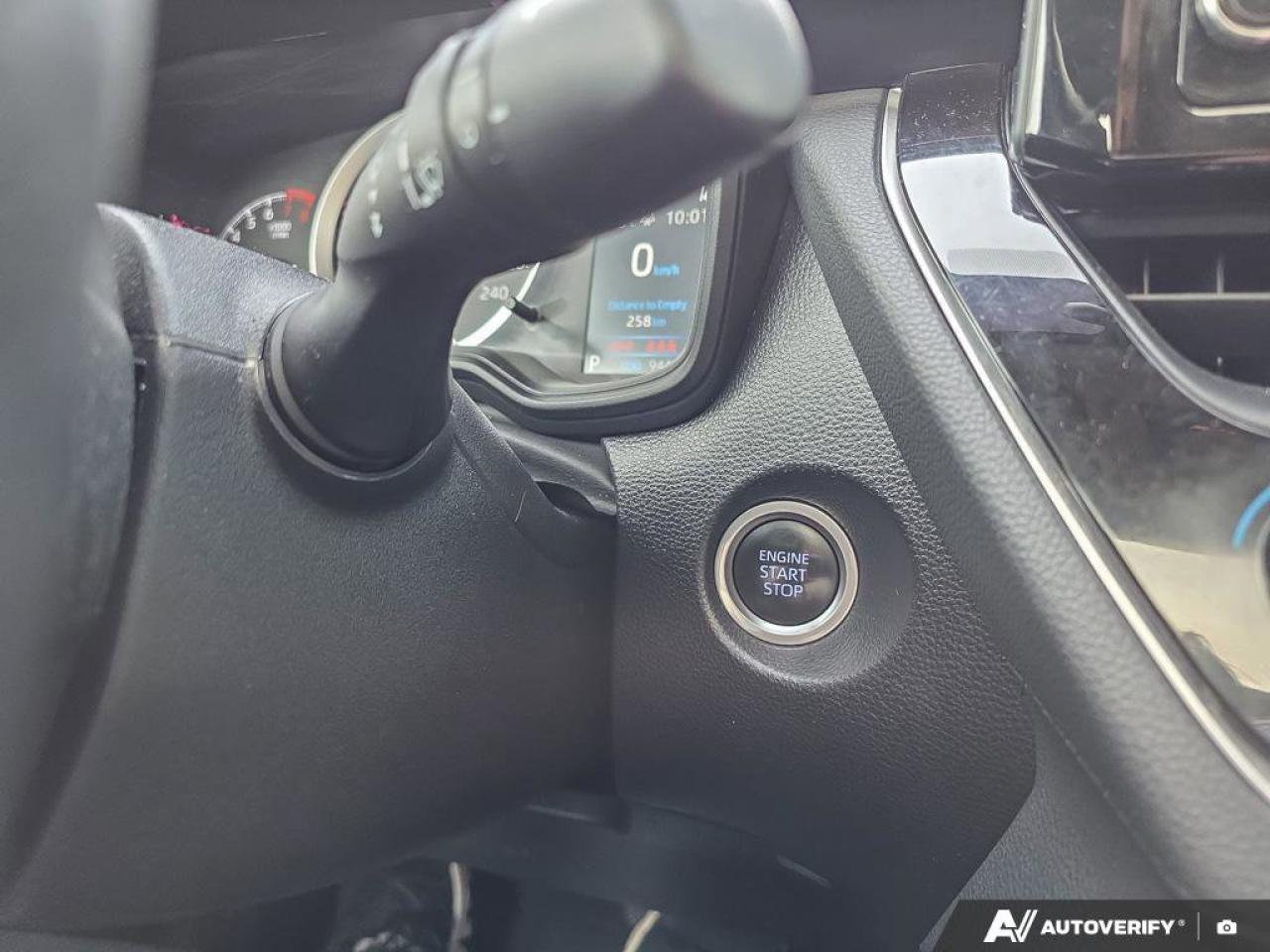 2022 Toyota Corolla Cross LE AWD | Apple Car Play | Android Auto | Heated Seats | Photo