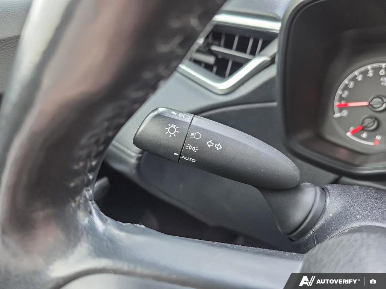 2022 Toyota Corolla Cross LE AWD | Apple Car Play | Android Auto | Heated Seats | Photo