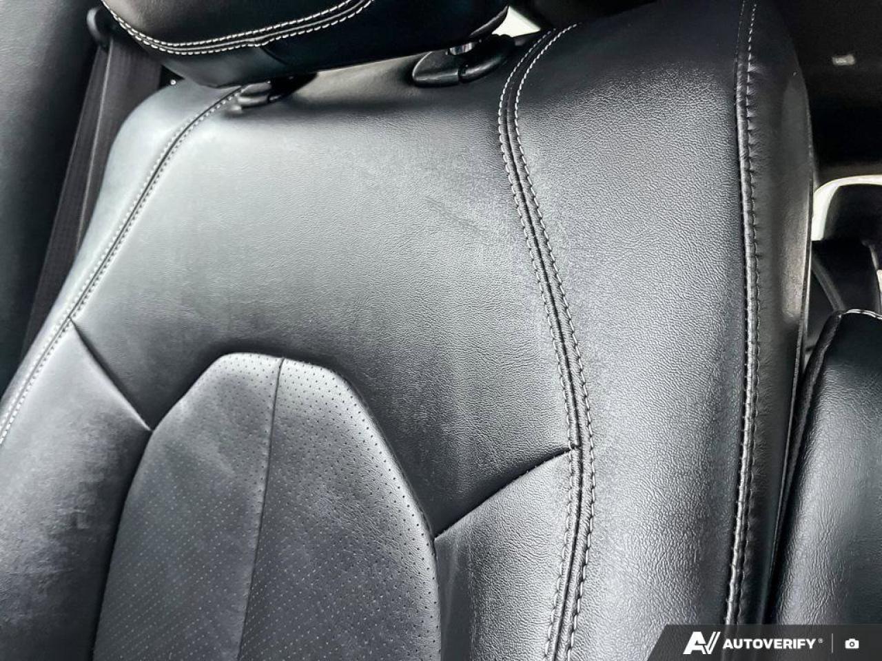 2025 Chrysler Pacifica Select Photo